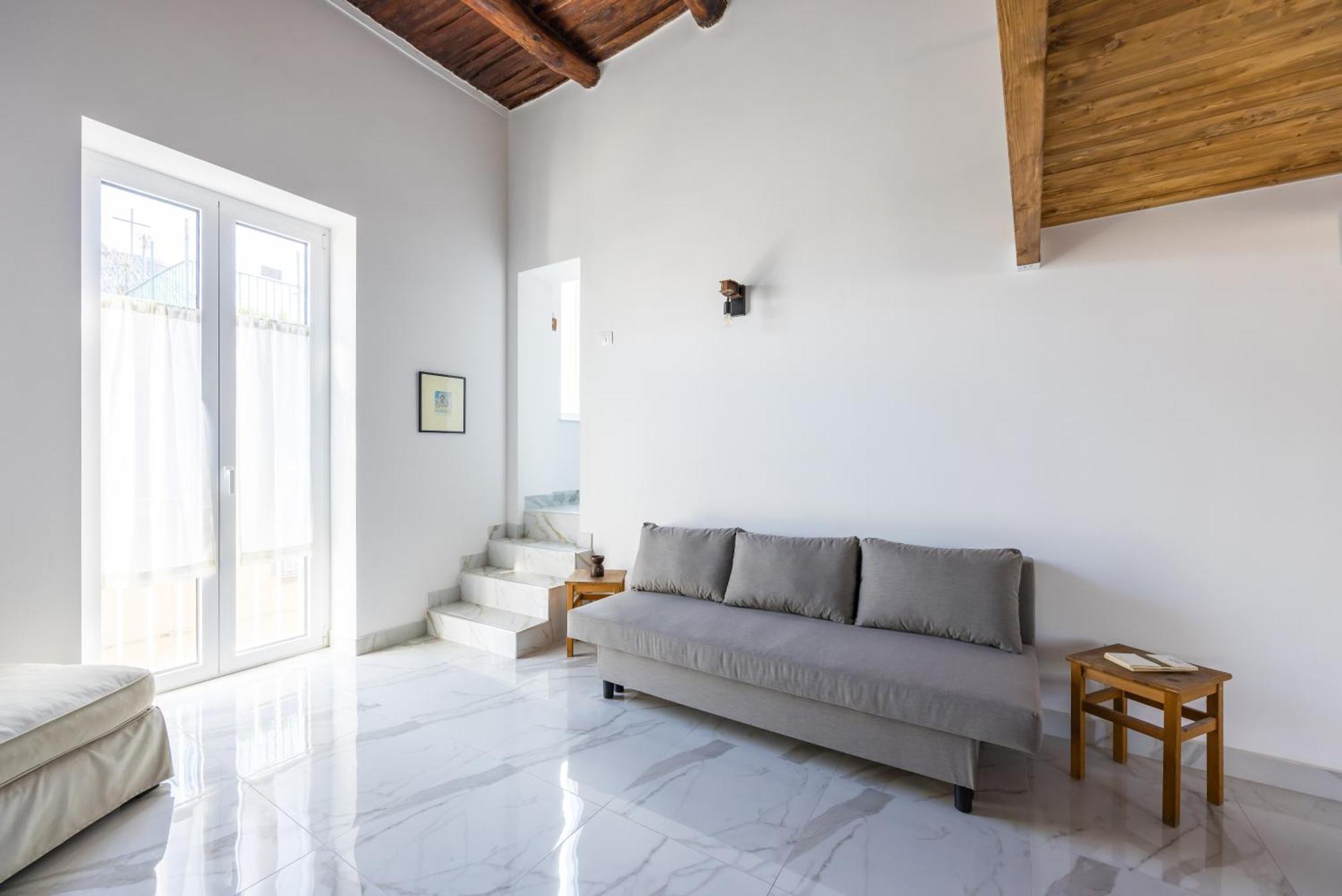 Appartamento Carrozzieri Nest At Historical Center Napoli Esterno foto