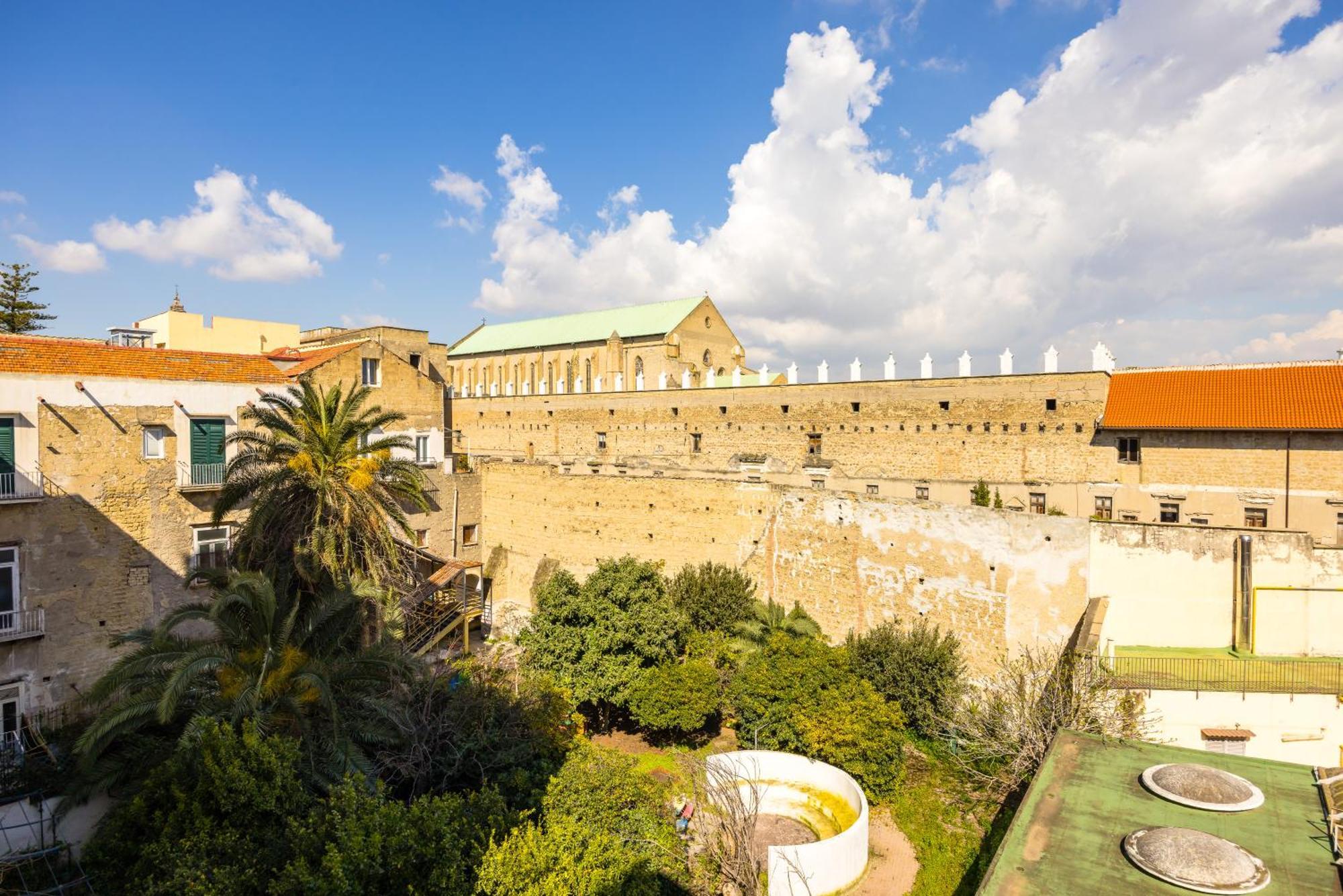 Appartamento Carrozzieri Nest At Historical Center Napoli Esterno foto